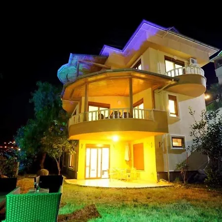 فيلة Diamond Hill *